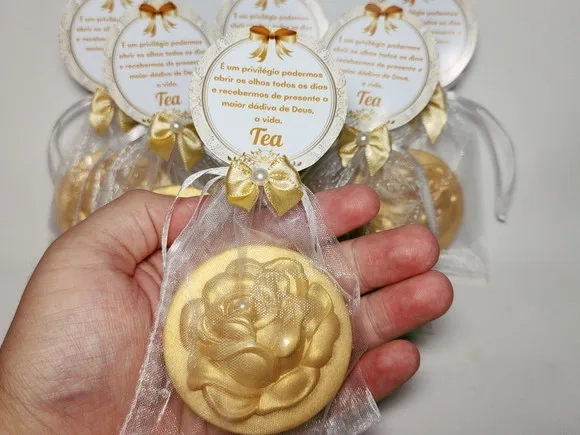 Lembrancinha de Aniversário 80 Anos: Sabonete Botão de Rosa