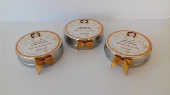 Latinha com mini terço Primeira comunhão