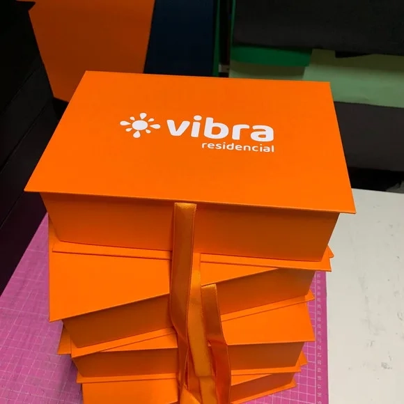 Caixa Mini Espumante e Doces