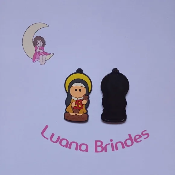 Pingente Santa Terezinha de Borracha 5,3cm Pct 5 Unidades