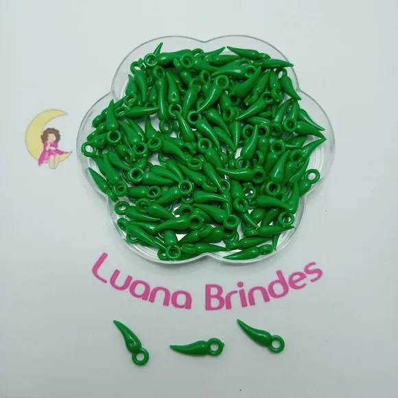 Pimentinha Pingente Verde de Acrilico 2,3cm Pct 30 unidades