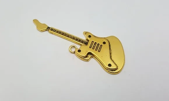 Pingente de Guitarra Dourado de 7,3cm