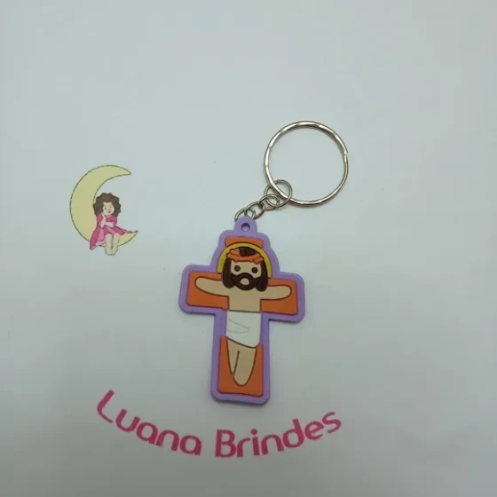 Chaveiro Crucifixo Lilás de Borracha 5cm Pct 3 Unidades