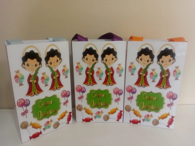 Sacolinhas Personalizadas Cosme e Damião para Lembrancinhas