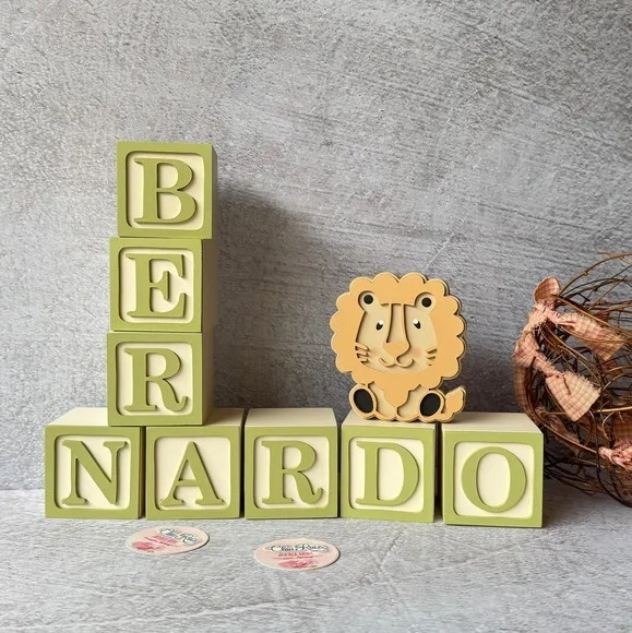 Kit Safari Cubos Personalizados 6x6cm + Leão Decoração Bebê