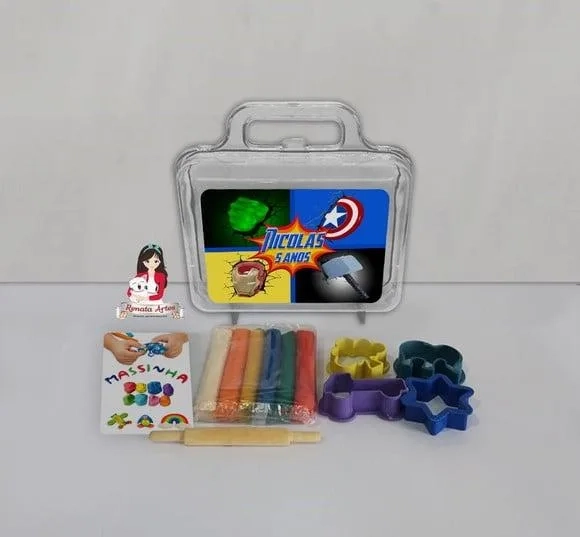 Kit Massinha na Maleta os Vingadores