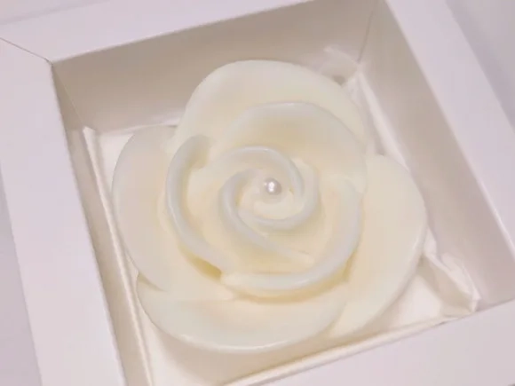 Lembrancinha 70 Anos: Sabonete Rosa Provençal na Caixinha