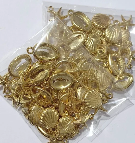Pingente Fundo do Mar Dourado Abs Pacote com 35 Unidades