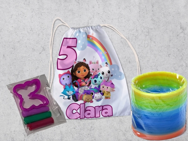Kit Mochilinha + Mini Massinha de modelar e Mola Maluca  Casa Magica da Gabby