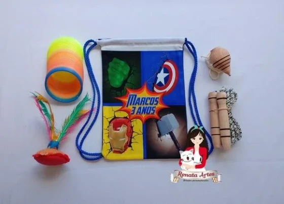 Mochila Boa Infância Tema os Vingadores